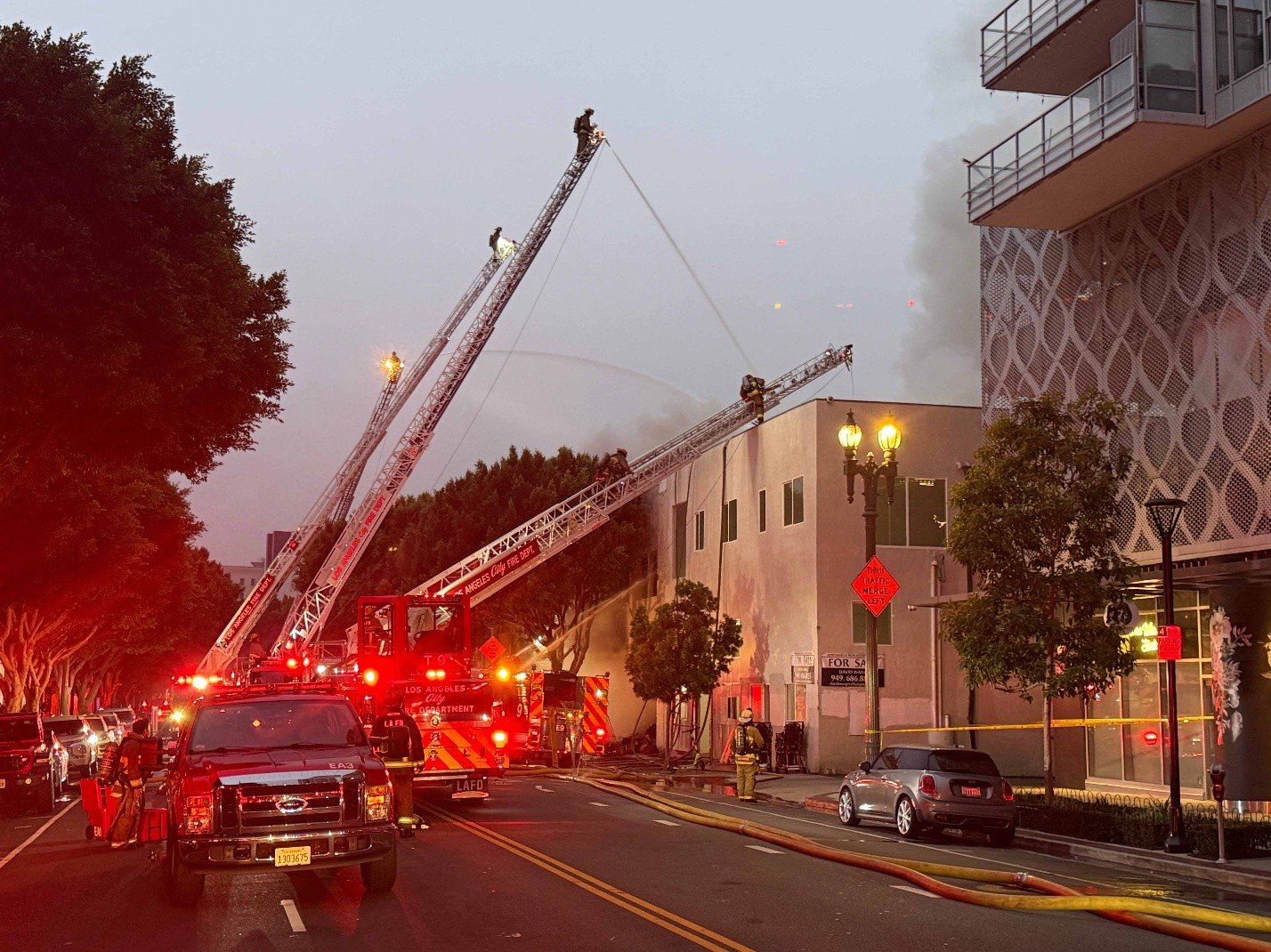 LAFD crews deploy multiple aerial master streams